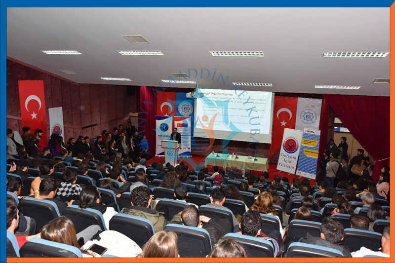 ALKÜ’LÜ ÖĞRENCİLERE BİLGİLENDİRME TOPLANTISI DÜZENLENDİ
